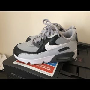 Toddler boy Airmax size 13